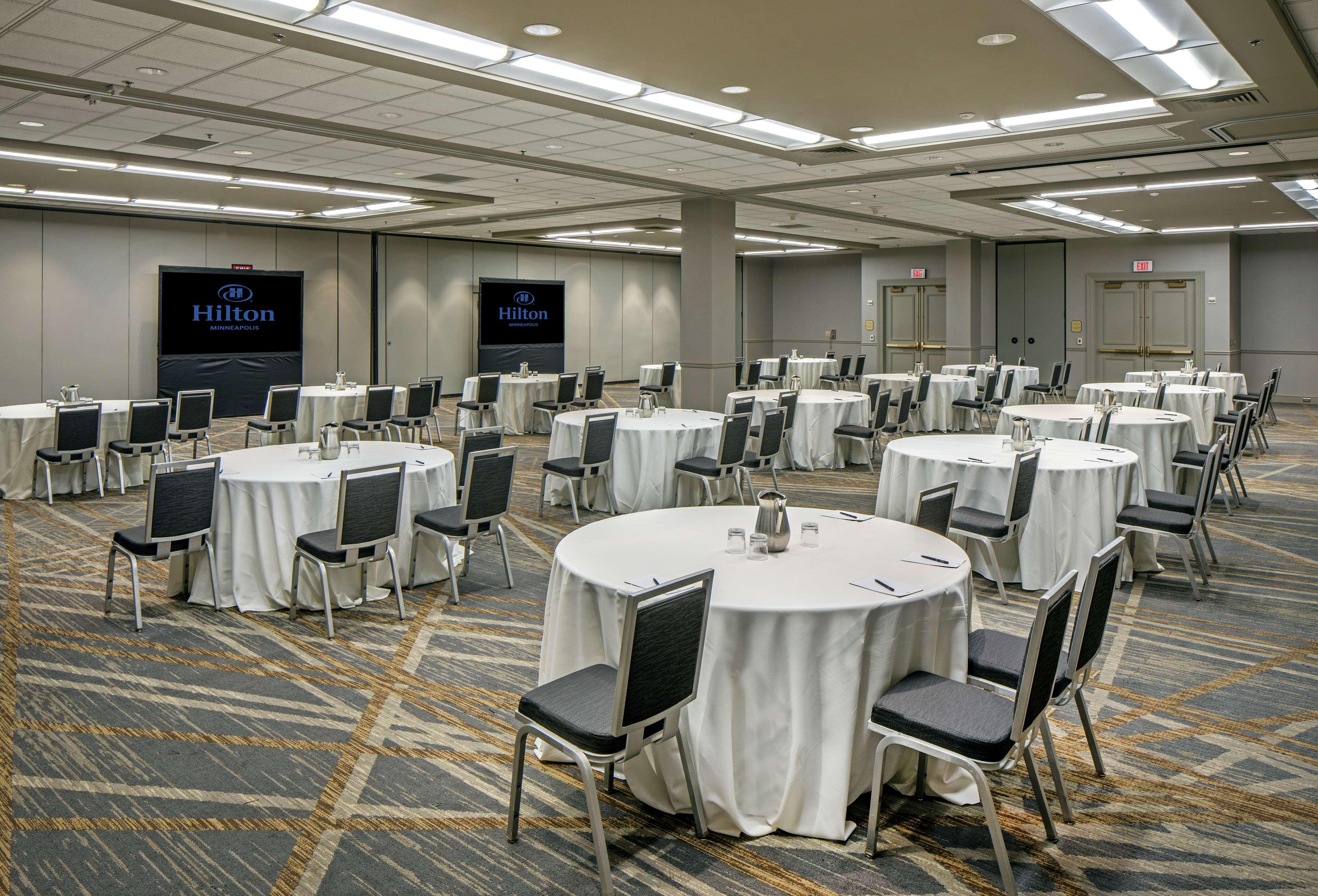 Hilton Minneapolis Dış mekan fotoğraf