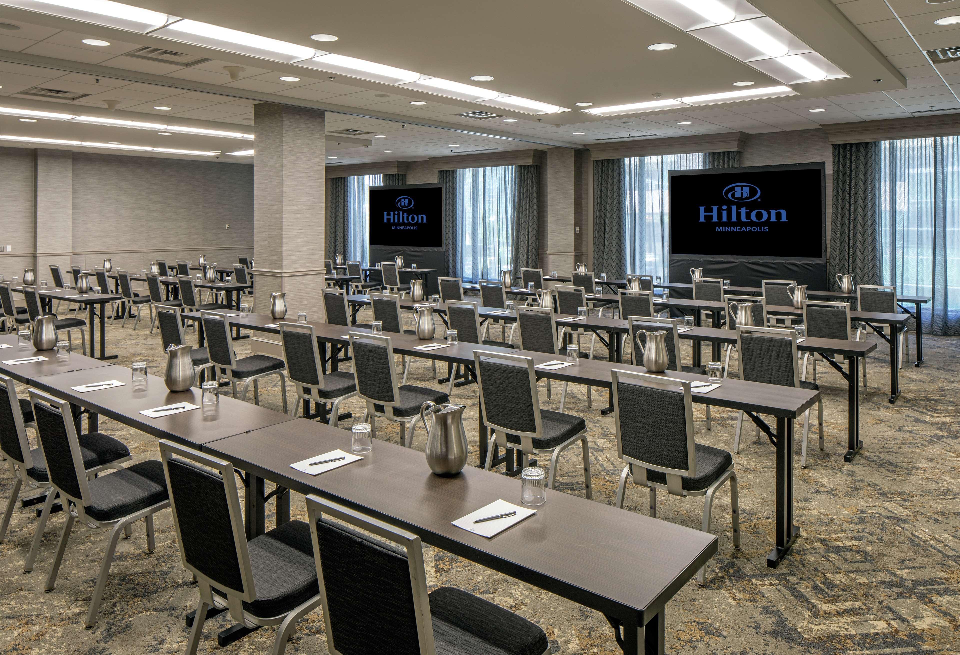 Hilton Minneapolis Dış mekan fotoğraf