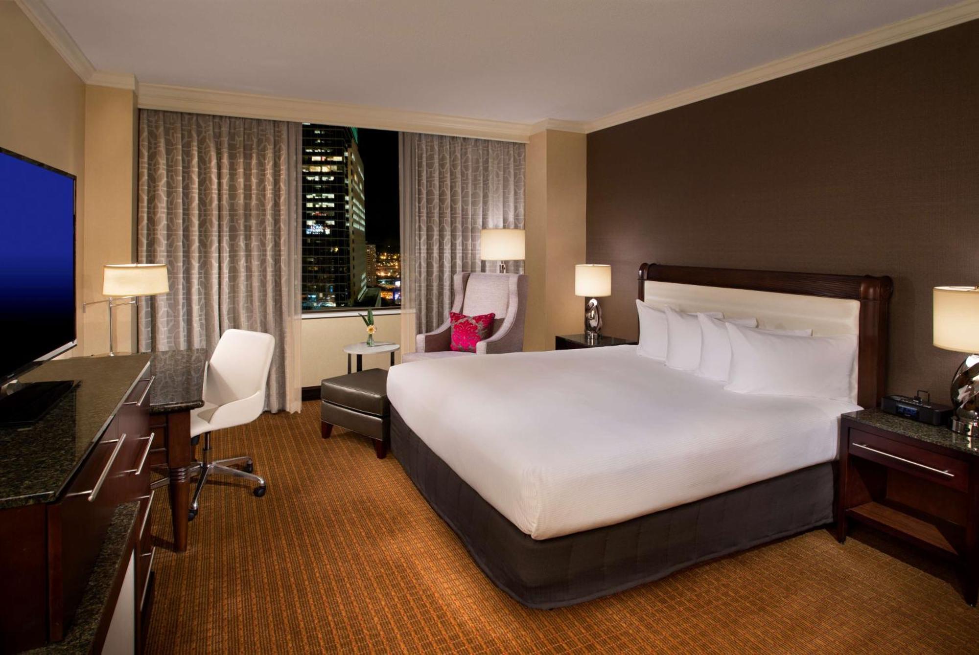 Hilton Minneapolis Dış mekan fotoğraf